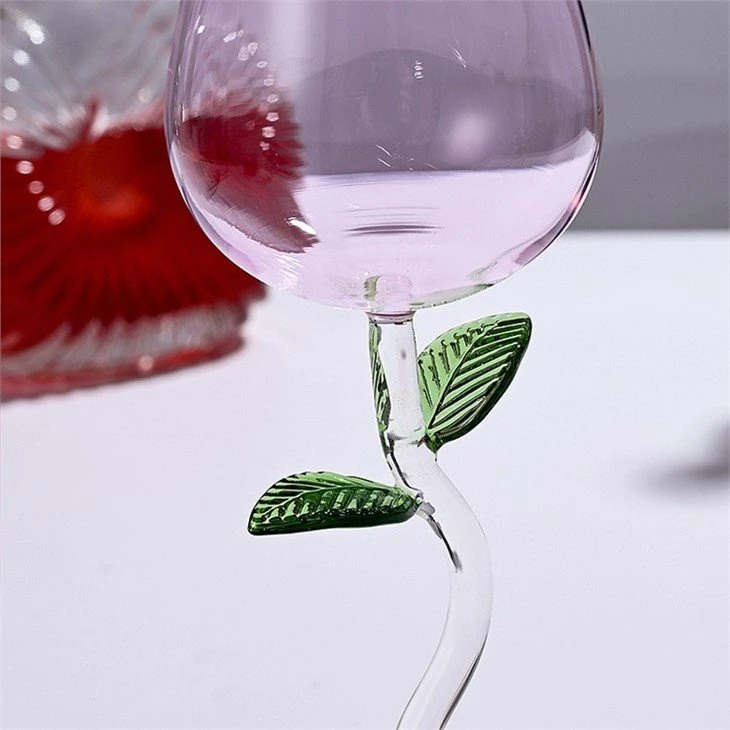 rose shaped wine goblet
